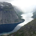 Fjords et montagnes